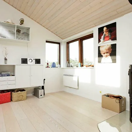 Three-bedroom Holiday In Otterup 8 *